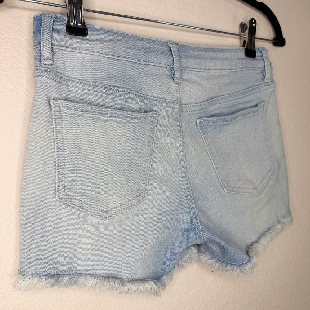 GAP Kids Looney Tunes Tweety Bird Embroidered Denim Cutoff Jean Shorts - Picture 11 of 12